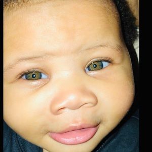 Meet your Posher, Johnnica